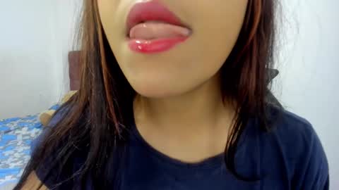 Snapshot of veky_saliva01 chatting on 02/26/25, 10:58 camila online show from 02/26/25, 10:58