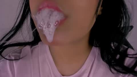 Snapshot of veky_saliva01 chatting on 11/22/25, 11:26 camila online show from 11/22/25, 11:26