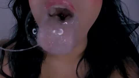 Snapshot of veky_saliva01 chatting on 12/05/25, 07:50 camila online show from 12/05/25, 07:50