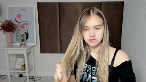 Barbara online show from 10/18/25, 04:26