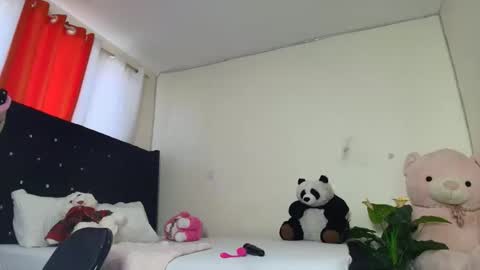 zola online show from 11/20/25, 09:31