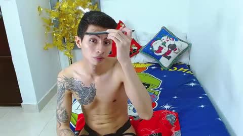 velk_hot1 online show from 12/19/25, 04:14