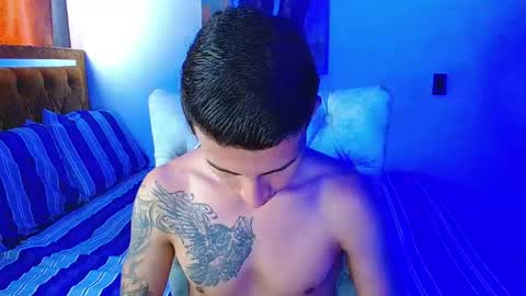 velk_hot1 online show from 03/07/26, 12:57