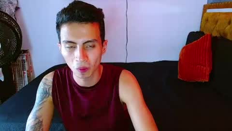 velk_hot1 online show from 05/16/26, 03:33