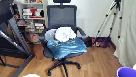 Snapshot of vellarossa chatting on 03/08/26, 02:04 Im VelaI will be Christmas and New Year with my family December 22 to January 13 I will miss you guys. online show from 03/08/26, 02:04