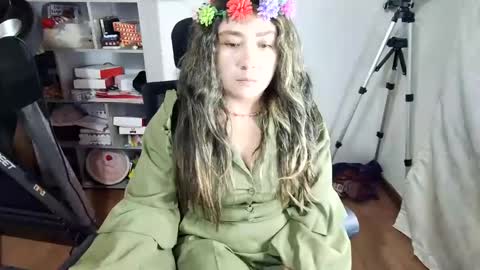 Snapshot of vellarossa chatting on 03/09/26, 05:22 Im VelaI will be Christmas and New Year with my family December 22 to January 13 I will miss you guys. online show from 03/09/26, 05:22
