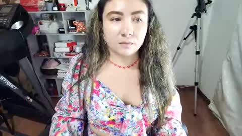 Snapshot of vellarossa chatting on 03/20/26, 04:39 Im VelaI will be Christmas and New Year with my family December 22 to January 13 I will miss you guys. online show from 03/20/26, 04:39