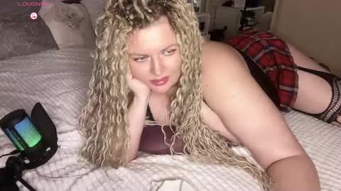 vellinka online show from 09/27/25, 10:15