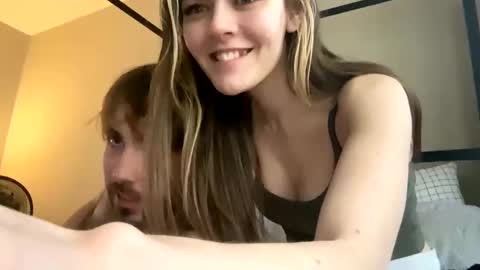 Snapshot of velmaxshaggy chatting on 03/05/25, 08:10 velmaxshaggy online show from 03/05/25, 08:10