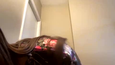 Snapshot of velmaxshaggy chatting on 03/06/25, 07:32 velmaxshaggy online show from 03/06/25, 07:32