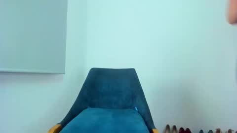 Sara online show from 02/28/26, 12:00