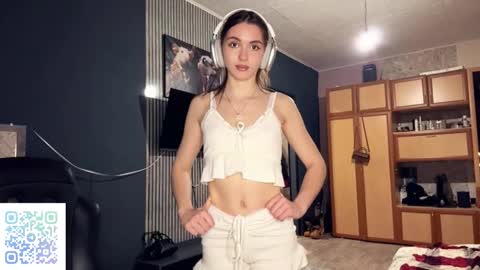 Nia online show from 03/18/26, 03:59