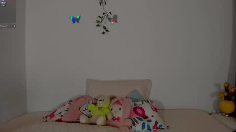 velvet_00 online show from 02/01/26, 08:46