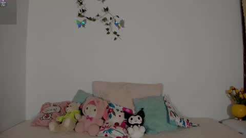 velvet_00 online show from 03/15/26, 07:14