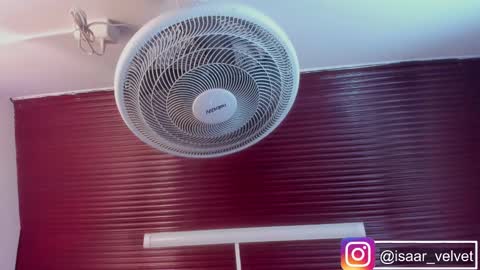 Isabella  online show from 02/16/26, 12:01