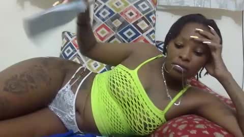 Snapshot of velvet_temptress chatting on 01/15/25, 06:29 velvet online show from 01/15/25, 06:29