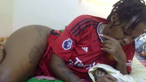 Snapshot of velvet_temptress chatting on 02/02/25, 12:46 velvet online show from 02/02/25, 12:46