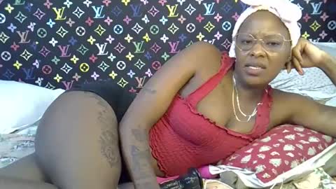 Snapshot of velvet_temptress chatting on 10/23/25, 07:40 velvet online show from 10/23/25, 07:40