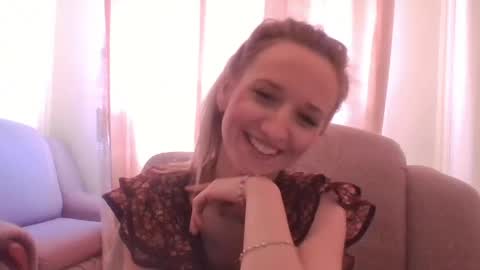 velvetintuition online show from 05/05/26, 10:23