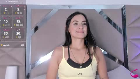 Snapshot of velvetlunaa chatting on 07/06/26, 02:25 Velvet online show from 07/06/26, 02:25