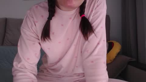 velvetmoon123 online show from 02/27/26, 08:03