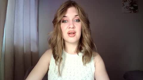 Snapshot of velvetrich8 chatting on 02/27/26, 02:28 VelvetRich8 online show from 02/27/26, 02:28