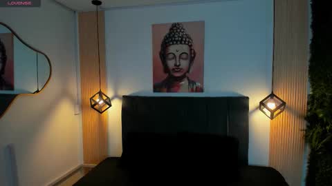 Snapshot of velvetscarlett chatting on 03/02/26, 01:07 velvetscarlett online show from 03/02/26, 01:07