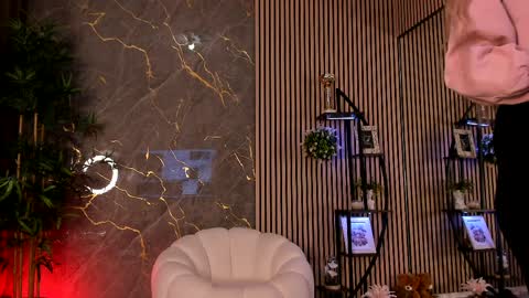 Velvet online show from 04/05/26, 03:26