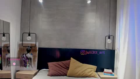 velvettease_ online show from 03/11/26, 12:55