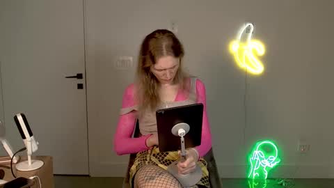 VelvetTGirl online show from 03/04/26, 06:19