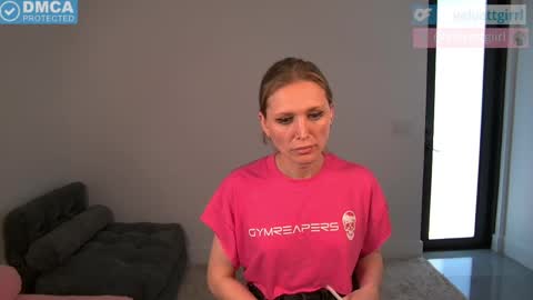 VelvetTGirl online show from 05/09/26, 07:19