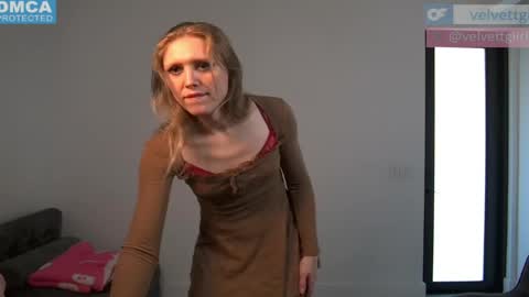 VelvetTGirl online show from 05/15/26, 04:14
