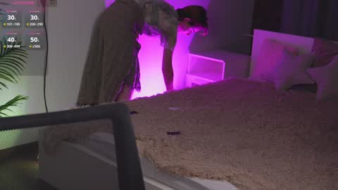 Snapshot of velvetvalkyries chatting on 12/11/24, 05:37 CLEOshort hair TIna long hair online show from 12/11/24, 05:37