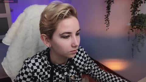 Snapshot of velvetvalkyries chatting on 02/09/25, 02:50 CLEOshort hair TIna long hair online show from 02/09/25, 02:50