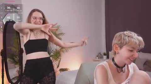 Snapshot of velvetvalkyries chatting on 02/23/25, 01:42 CLEOshort hair TIna long hair online show from 02/23/25, 01:42