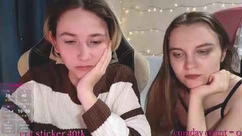 Snapshot of velvetvalkyries chatting on 09/24/25, 06:00 CLEOshort hair TIna long hair online show from 09/24/25, 06:00