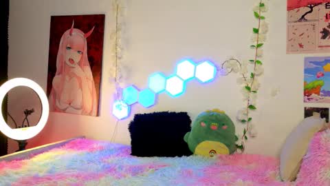 velvetvibes_ online show from 12/18/25, 12:22