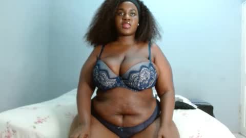 velvetychocolate1 online show from 04/17/26, 01:41