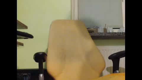 Snapshot of vendi1 chatting on 01/03/25, 06:14 vendi1 online show from 01/03/25, 06:14