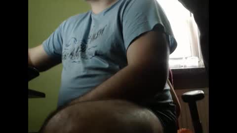 Snapshot of vendi1 chatting on 10/18/25, 11:00 vendi1 online show from 10/18/25, 11:00