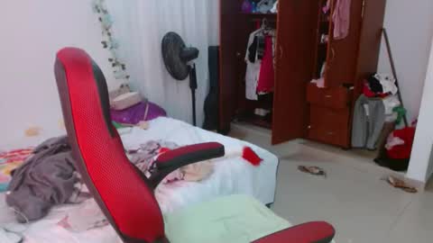 venecasexy44 online show from 03/01/26, 04:09