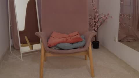 VENERA  online show from 01/08/25, 12:58