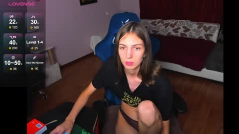 veneradi615 online show from 12/14/24, 07:14