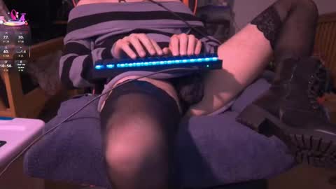 venimau online show from 11/23/25, 01:22