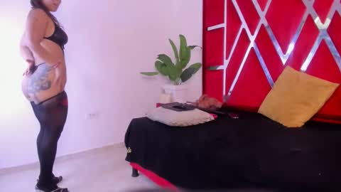 vennusasm1 online show from 11/13/25, 08:52