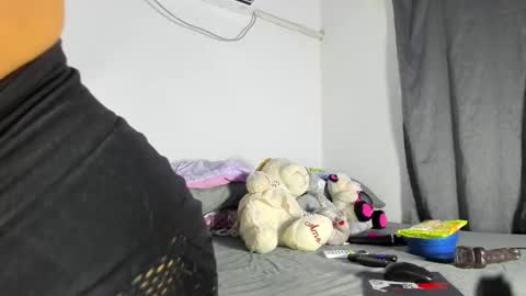 Snapshot of vennuss01 chatting on 03/25/26, 10:49 vennuss01 online show from 03/25/26, 10:49