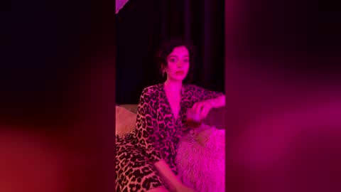 Snapshot of venom_goddess chatting on 02/19/26, 09:00 venom_goddess online show from 02/19/26, 09:00