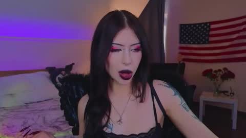 Snapshot of venomeowww_ chatting on 02/02/26, 03:49 Vivian online show from 02/02/26, 03:49