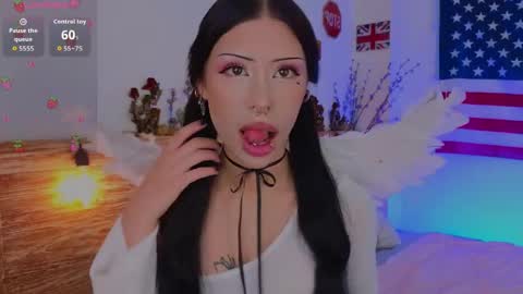 Vivian online show from 05/31/26, 04:53