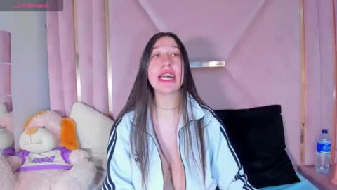 Snapshot of venurmorgan chatting on 12/15/25, 03:27 venurmorgan online show from 12/15/25, 03:27